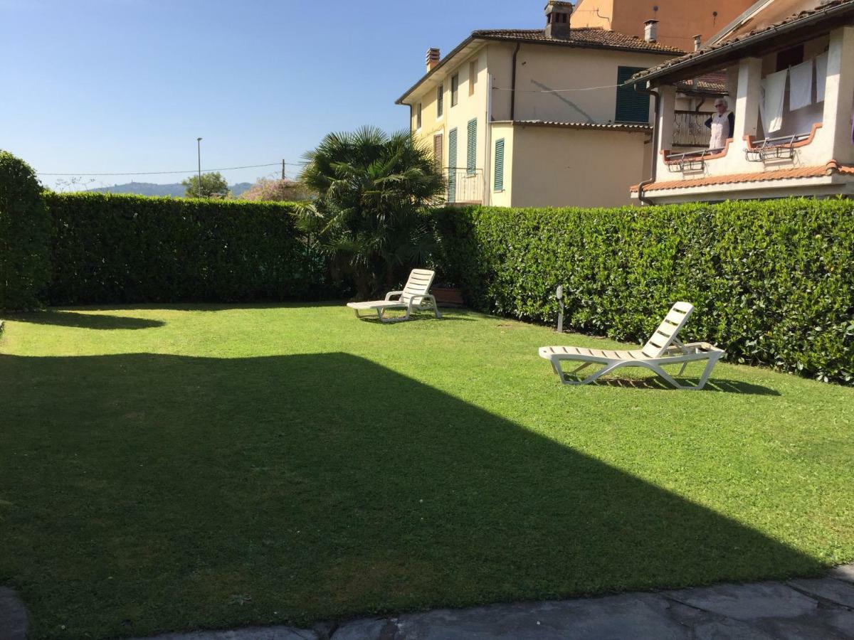 Villa Lorenzo Primo Piano Camaiore Exteriör bild